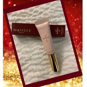 NIB-“WANDER BEAUTY” Lip Retreat!
